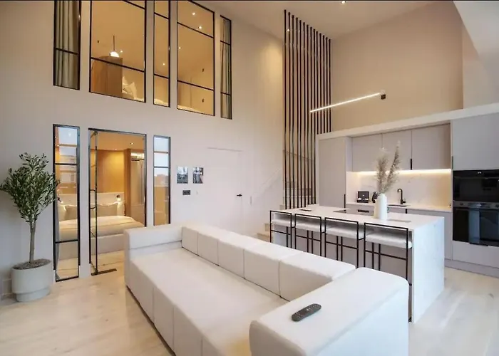 London Bridge Beautiful Apartment